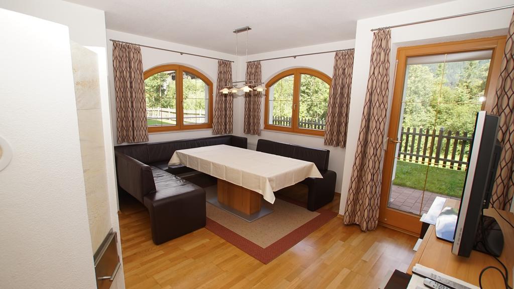 Villa Haus Andrea Schiestl Zell am Ziller Zimmer foto